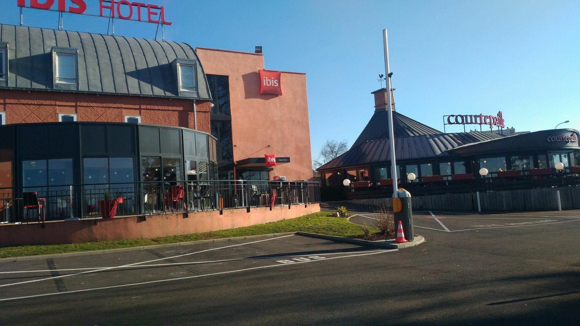 Ibis Chalon Sur Saone Nord Hotel Exterior foto